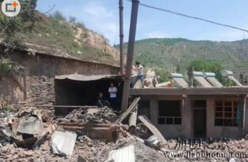 農(nóng)家鍋爐爆炸導致煙囪炸飛50米傷兩人，煙囪加固不可靠?