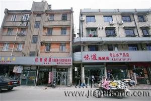 寧波高新區(qū)兩棟樓快貼一起了，地基加固能解決問題嗎？