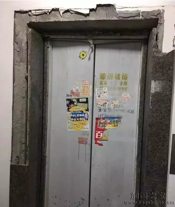 大媽用杯子擋電梯致電梯爆炸，電梯應如何加固？