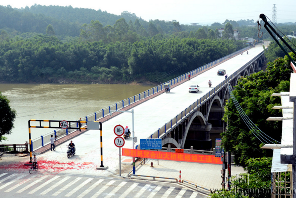 陽(yáng)東區(qū)合山大橋加固修復(fù)工程完畢，已正式通車