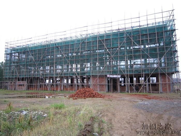 臨近開學(xué)，多所學(xué)校加固改造工程已完工