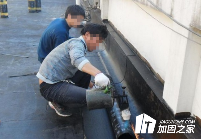 防水加固，需要施工和材料雙管齊下
