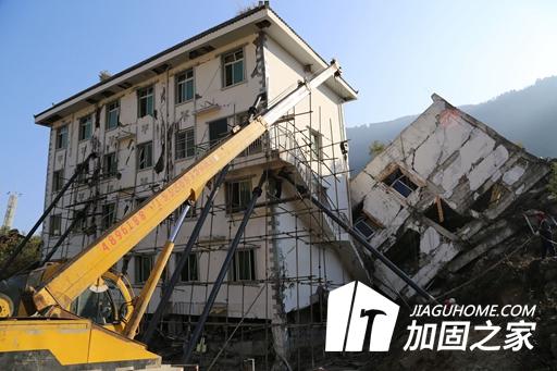 為什么房屋會(huì)出現(xiàn)不均勻沉降，如何補(bǔ)救?