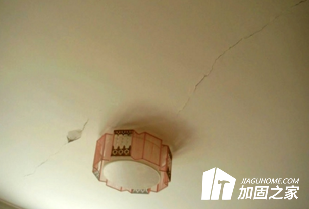 樓板開(kāi)裂原因分析，該如何防治樓板裂縫？