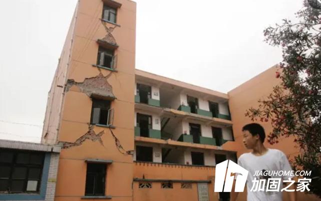 學(xué)校抗震性能為何如此受重視？