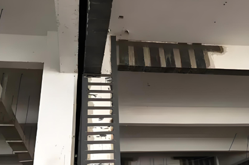 建筑物圍護(hù)結(jié)構(gòu)基本喪失使用功能。